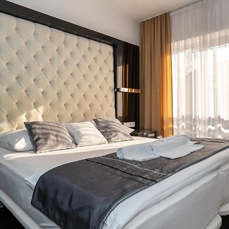 Titan Centrum Apartman Nyiregyhaza Luaran gambar