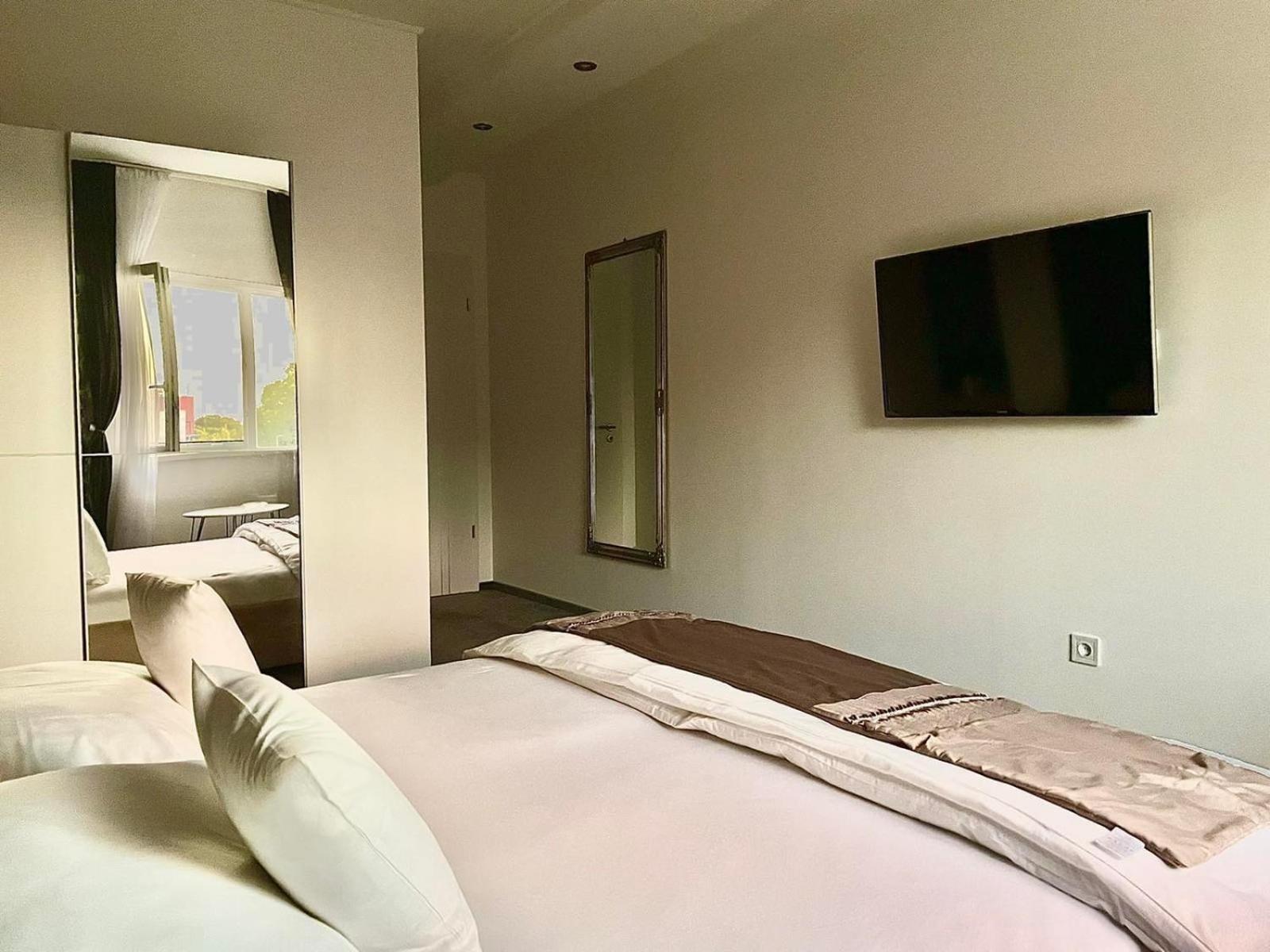 Titan Centrum Apartman Nyiregyhaza Luaran gambar